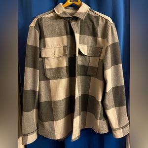 preloved H&M XL long sleeve double pocket shirt